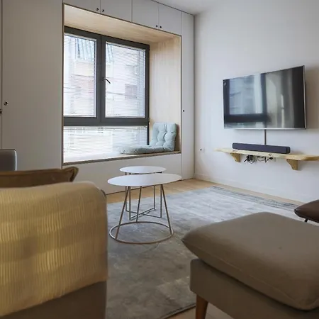 아파트 Apollo By Holistay 티라나