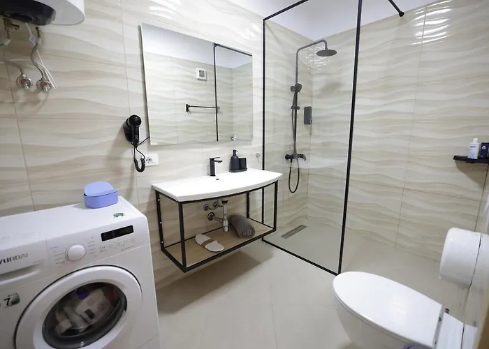 Apollo By Holistay 公寓